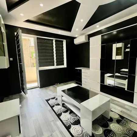 Modern Nostalgia * Targovishte (Targovishte)